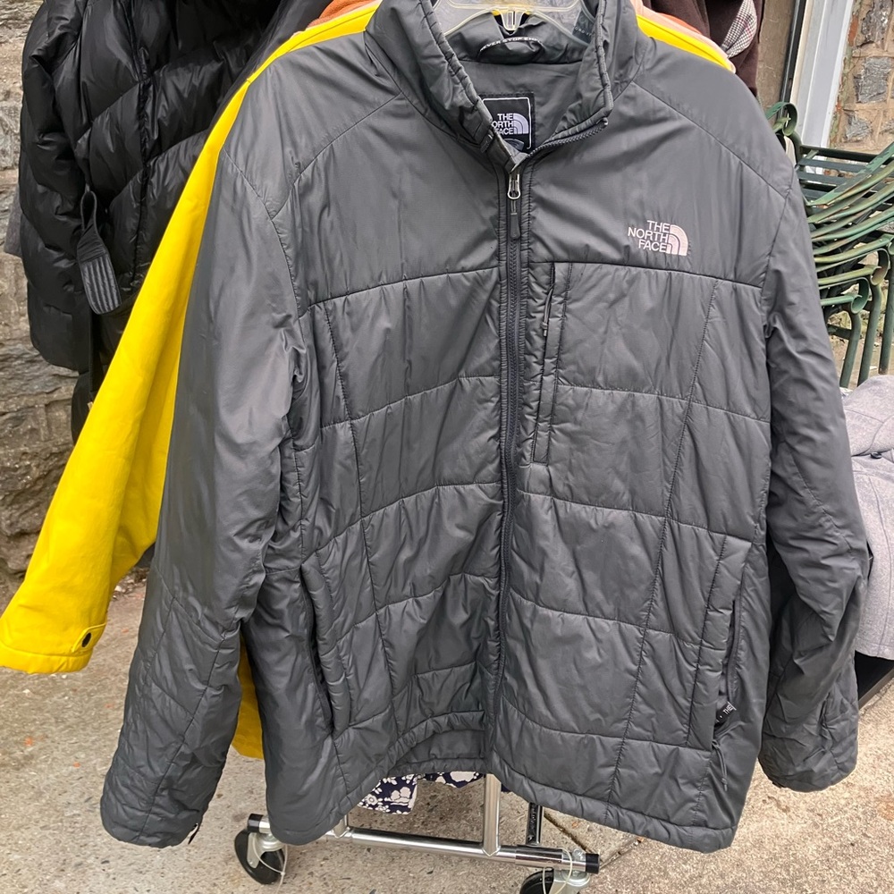 The North Face Men's Primaloft Charcoal Puffer Jacket Men’s XL